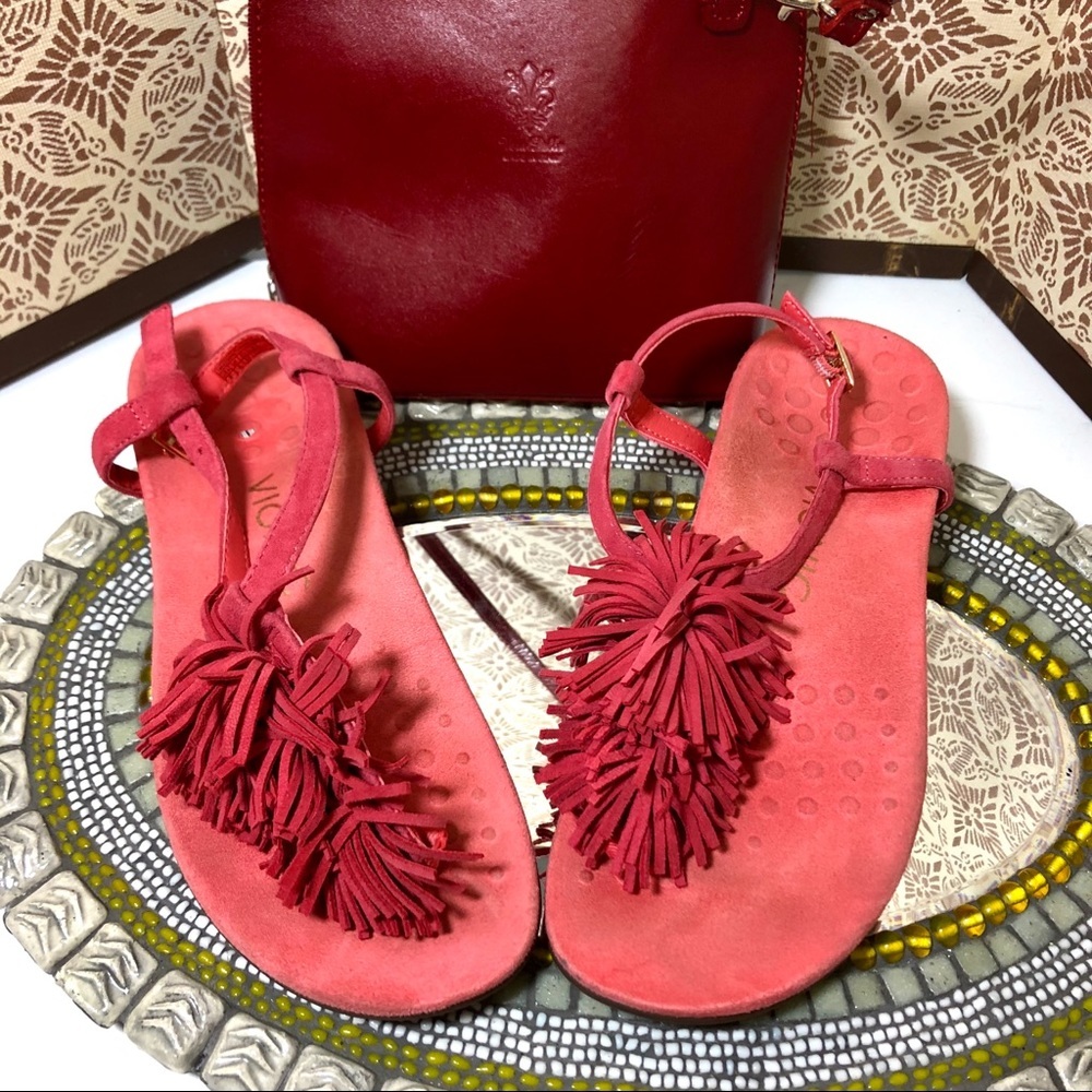 Women orthopedic sandals by Vionic , sz 6